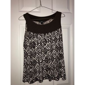 Brown and white womens sleeveless dress shirt